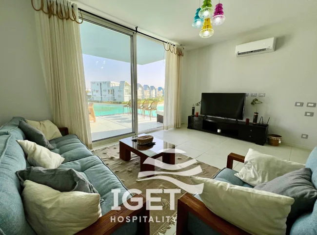 Image of Senior first-floor chalet with a direct lagoon view in Fouka Bay