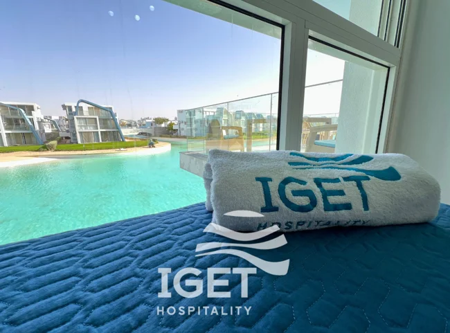 Image of Senior first-floor chalet with a direct lagoon view in Fouka Bay