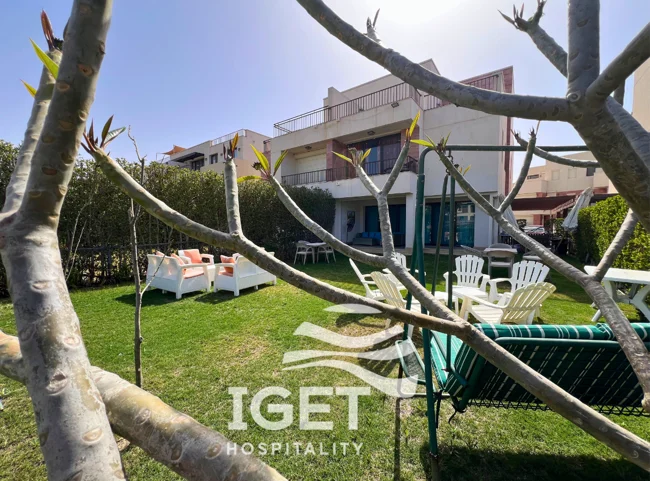 Image of Luxury Family Twin House in Blanca