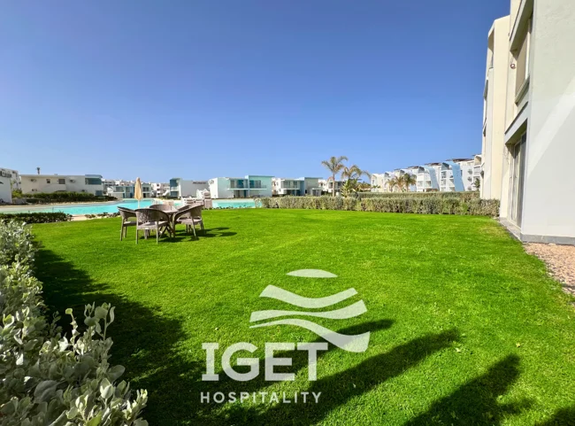 Image of ground-floor chalet direct lagoon view in Fouka Bay