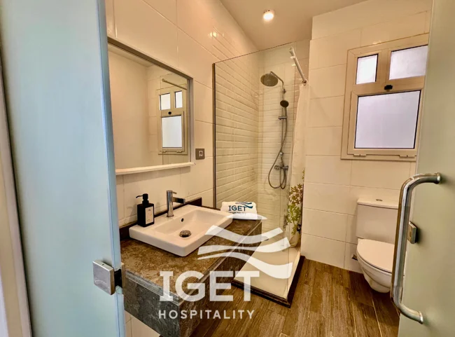 Image of ground-floor chalet direct lagoon view in Fouka Bay