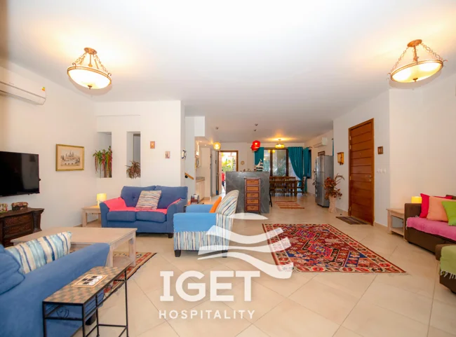 Image of Luxury Family Twin House in Blanca