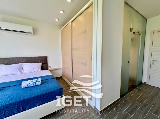 Image of ground-floor chalet direct lagoon view in Fouka Bay