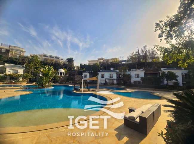 Image of 1BR Studio with Outdoor Dining | Mountain View